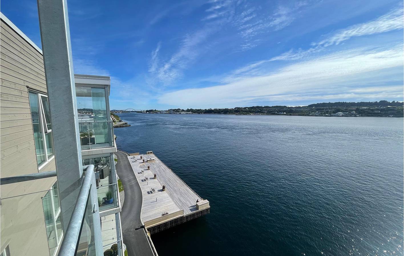Hel ferieleilighet, Ferieleilighet for 6 personer med terrasse in Haugesund 
