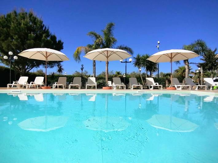 Agriturismo per 2 persone, con piscina e giardino a Marsala