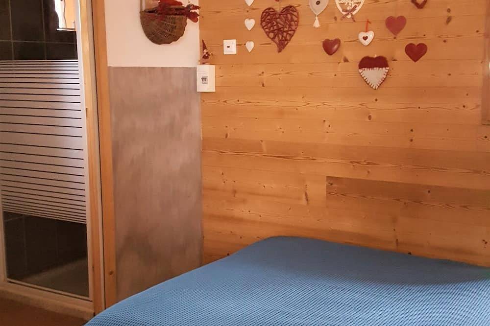 Encantador chalet con todas las comodidades a 15 minutos de las pistas, a 300 metros del lago, tiendas a 5 minutos in Picherande, Parque Natural Regional Volcans d'Auvergne