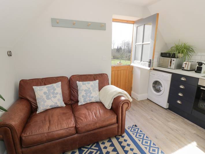 Entire apartment, Coach House Mews in Warwickshire