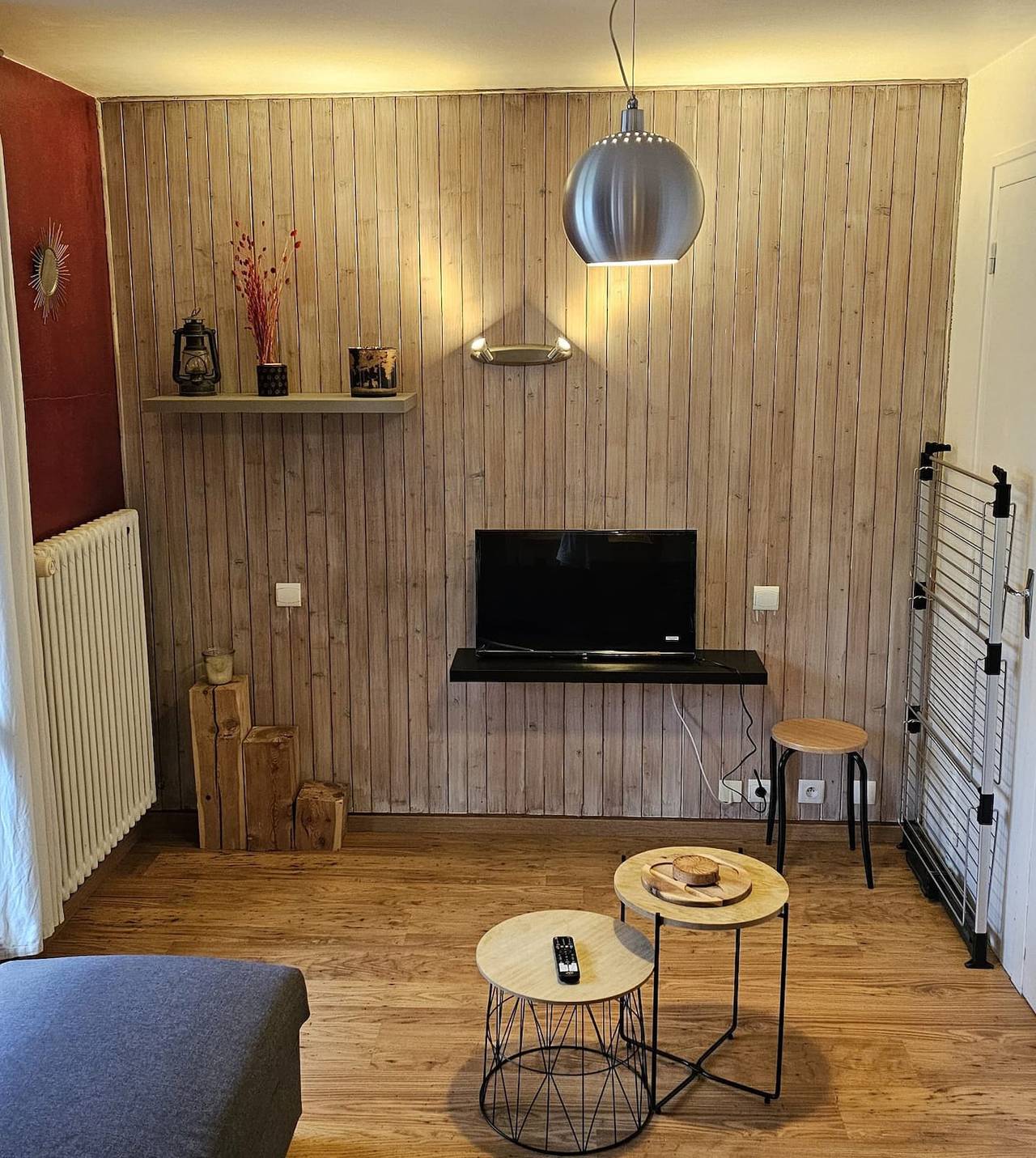 Ganze Wohnung, 2-bedroom apartment in the village square in Saint-Jean-de-Sixt, Annecy und Umgebung