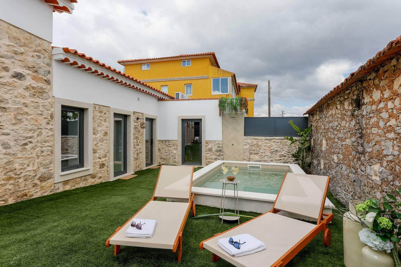 Estudio entero, Vila Santa Luzia 6 con Piscina Compartida, Wi-Fi y Aire Acondicionado in Fátima, Distrito de Santarém