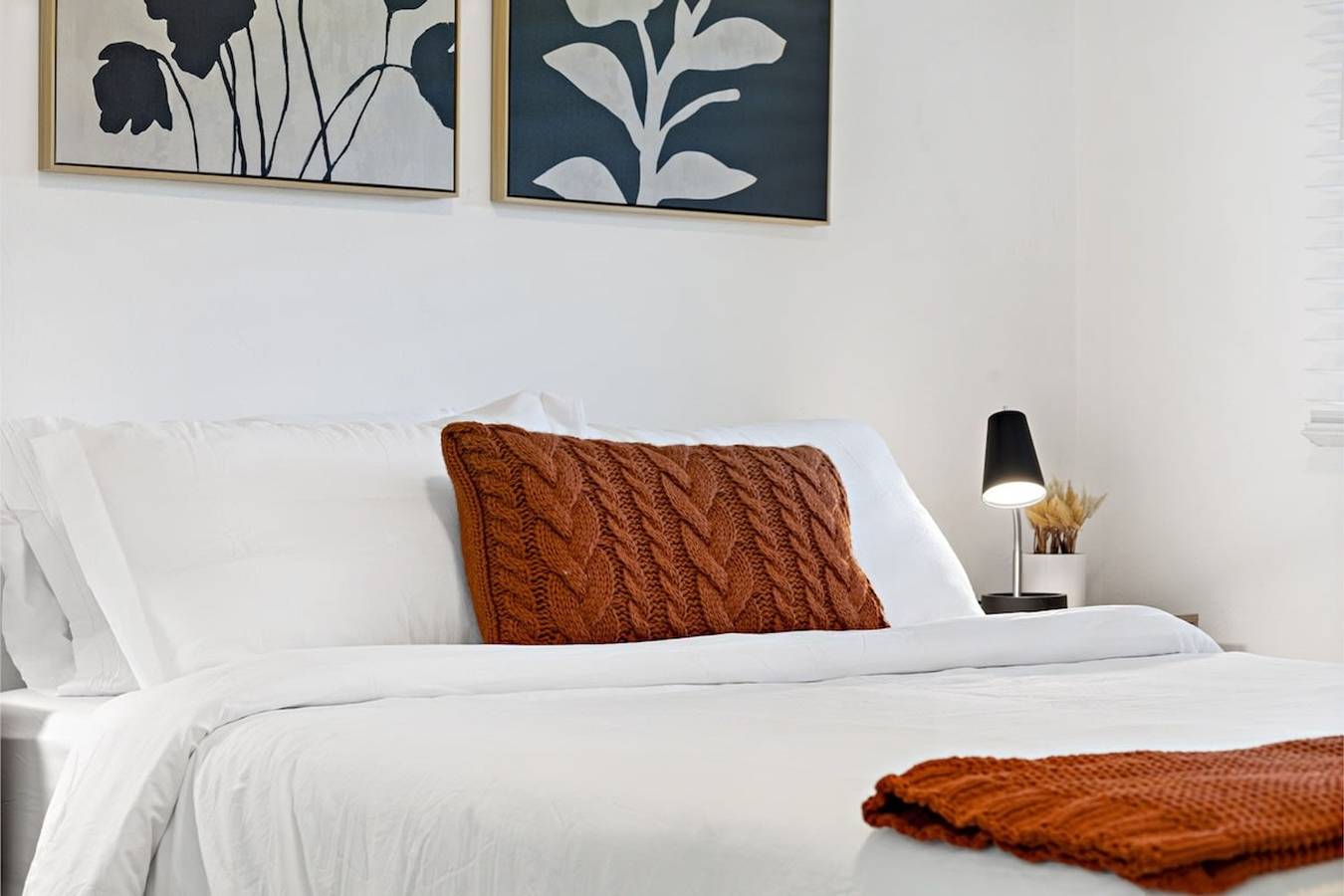 Entire studio, Lovely Rental Unit with free Parking on Premises in Fort Lauderdale, Broward County