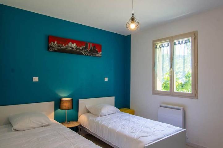 Gîte pour 4 personnes, avec terrasse à Auriac-du-Périgord - 2