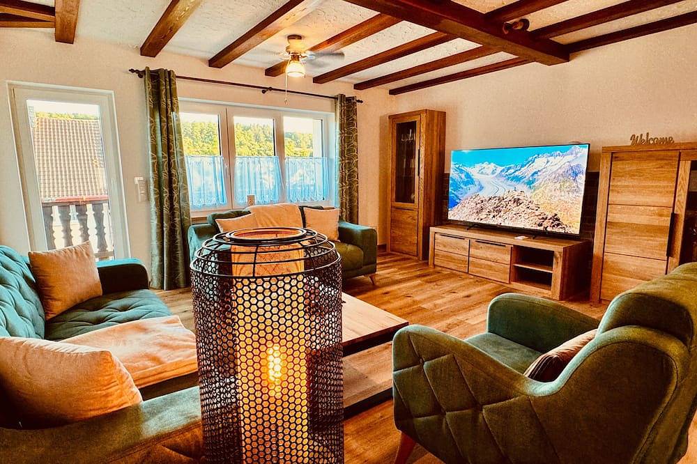 Familientreffen - Spielplatz - Spielzimmer - Garten - Grill Ferienhaus Taufstein in Herbstein, Vogelsberg Region