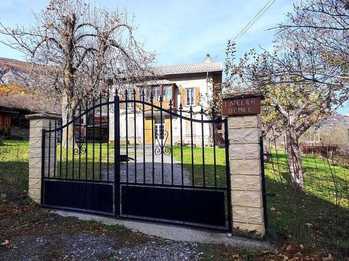 Gîte pour 6 personnes, avec jardin et vue à Beauvezer - 4