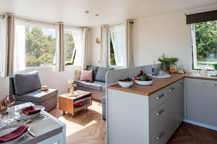 Location de vacances pour 4 personnes, avec Terrasse et Jardin ainsi que Piscine et Sauna à Saint-Privat-de-Champclos - 4