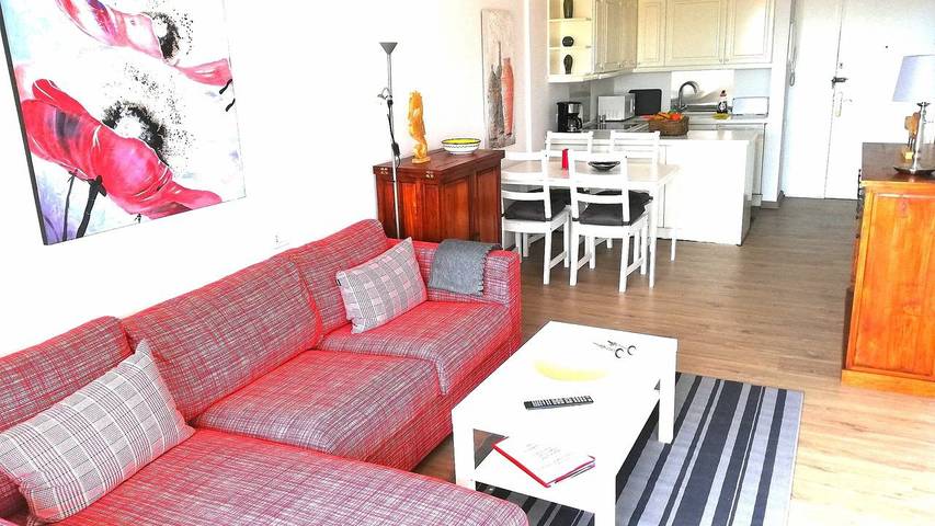 Ferieleilighet for 2 personer, med terrasse og badebasseng i tillegg til hage, dyr tillatt i Puerto de la Cruz