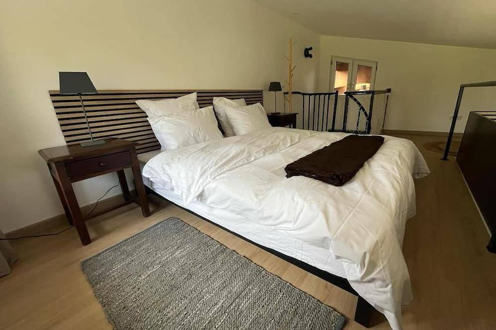Appartement entier, Gîte en centre équestre - Disney à15 mn ! in Croissy-Beaubourg, Seine-et-Marne