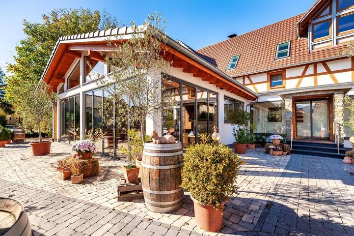 Hotel für 2 Personen, mit Terrasse und Garten in Achern