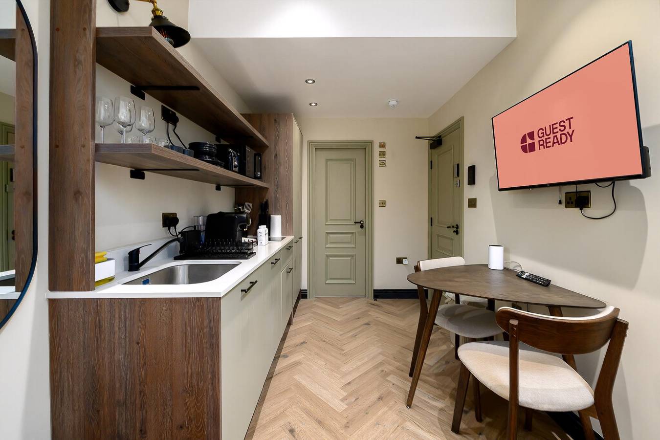 Entire studio, Guestready - Luxurious studio in Euston in Camden, London