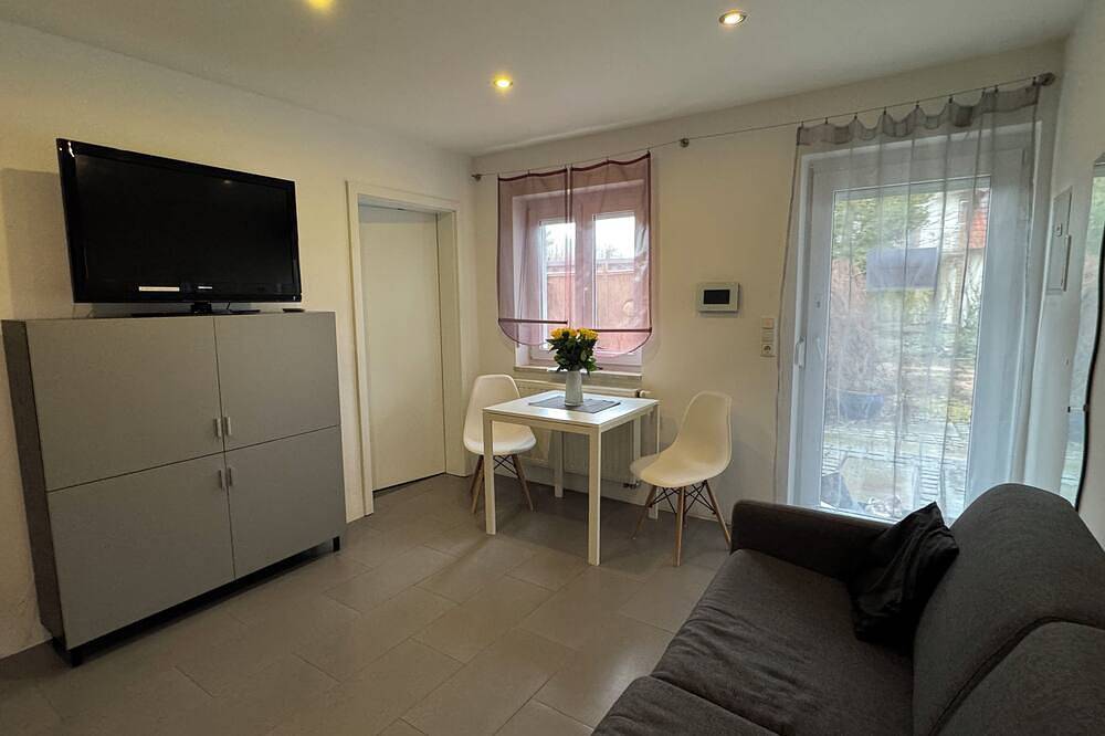 Ganze Wohnung, Modernes Apartment am Minoritenhof in Sinzing, Ostbayern
