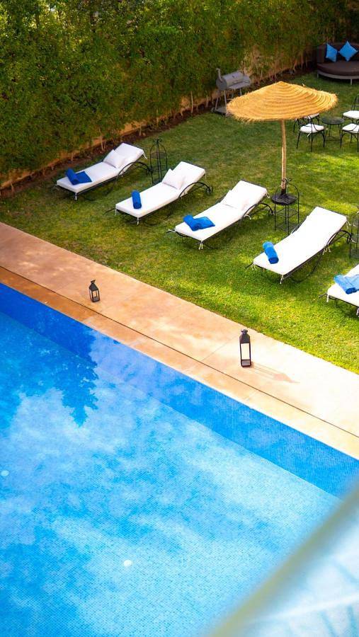 Casa de huéspuedes para 4 personas, con jardín y vistas además de piscina y piscina para niños en Marrakech