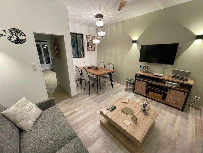 Gîte pour 4 personnes, avec terrasse et vue, adapté aux familles à Vinneuf