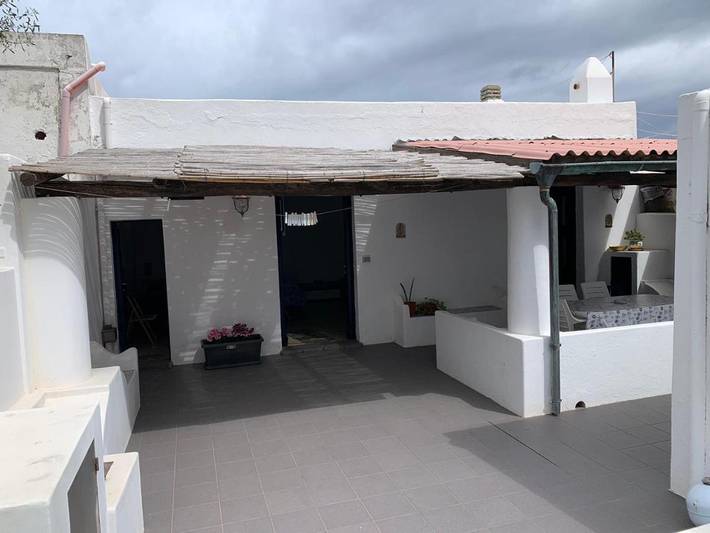 Gîte pour 4 personnes, avec terrasse et vue dans Stromboli - 2
