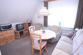 Ferienhaus für 2 Personen, mit Garten und Balkon in Neuharlingersiel - 4