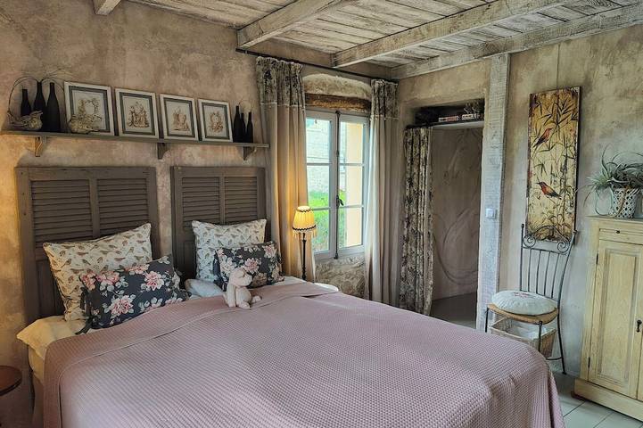 Ganze Wohnung, Provenzalische Wohnung in der Nähe von Saint-Paul de Vence in Roquefort-les-Pins, Mittelmeerküste (Frankreich)