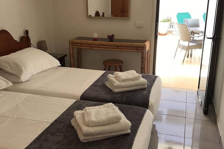 Apartamento entero, 1 Bed Apartment In The Heart Of Las Americas, Pool & Wi-Fi in Playa de las Américas, Arona 