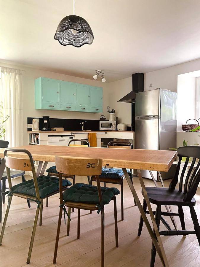 Location de vacances pour 5 personnes, avec jardin à Quins - 2
