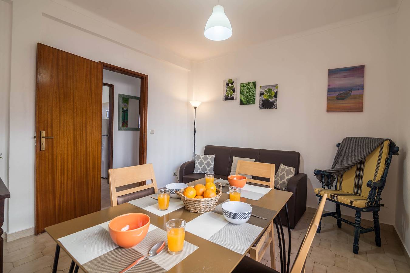 Apartamento inteiro, "Beach Residence 01" com Terraço, Barbecue, Wi-Fi & Tv por Cabo; Estacionamento disponível in Armação de Pêra (costa), Armação de Pêra