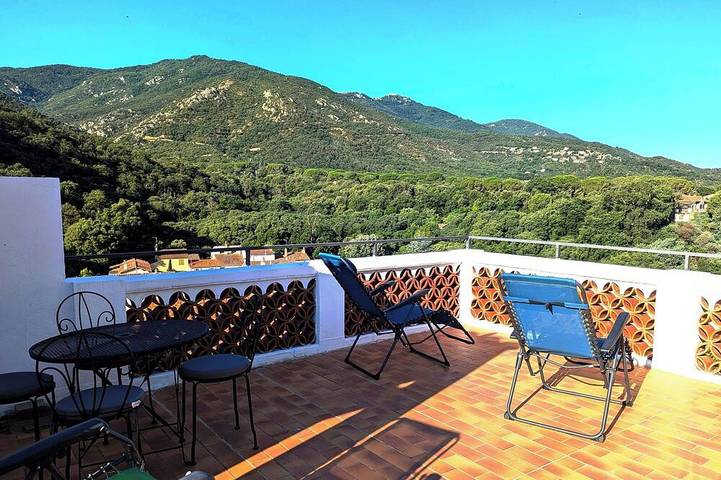 Maison de vacances pour 6 personnes, avec terrasse et jardin à Laroque-des-Albères