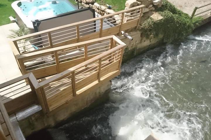 Appartement de vacances pour 5 personnes, avec terrasse ainsi que jardin et jacuzzi