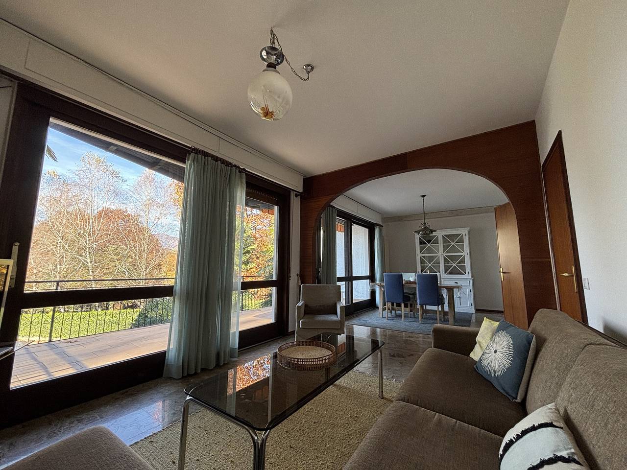 Apartamento entero, Apartamento de vacaciones para 4 personas con jardín in Luino, Comune di Luino