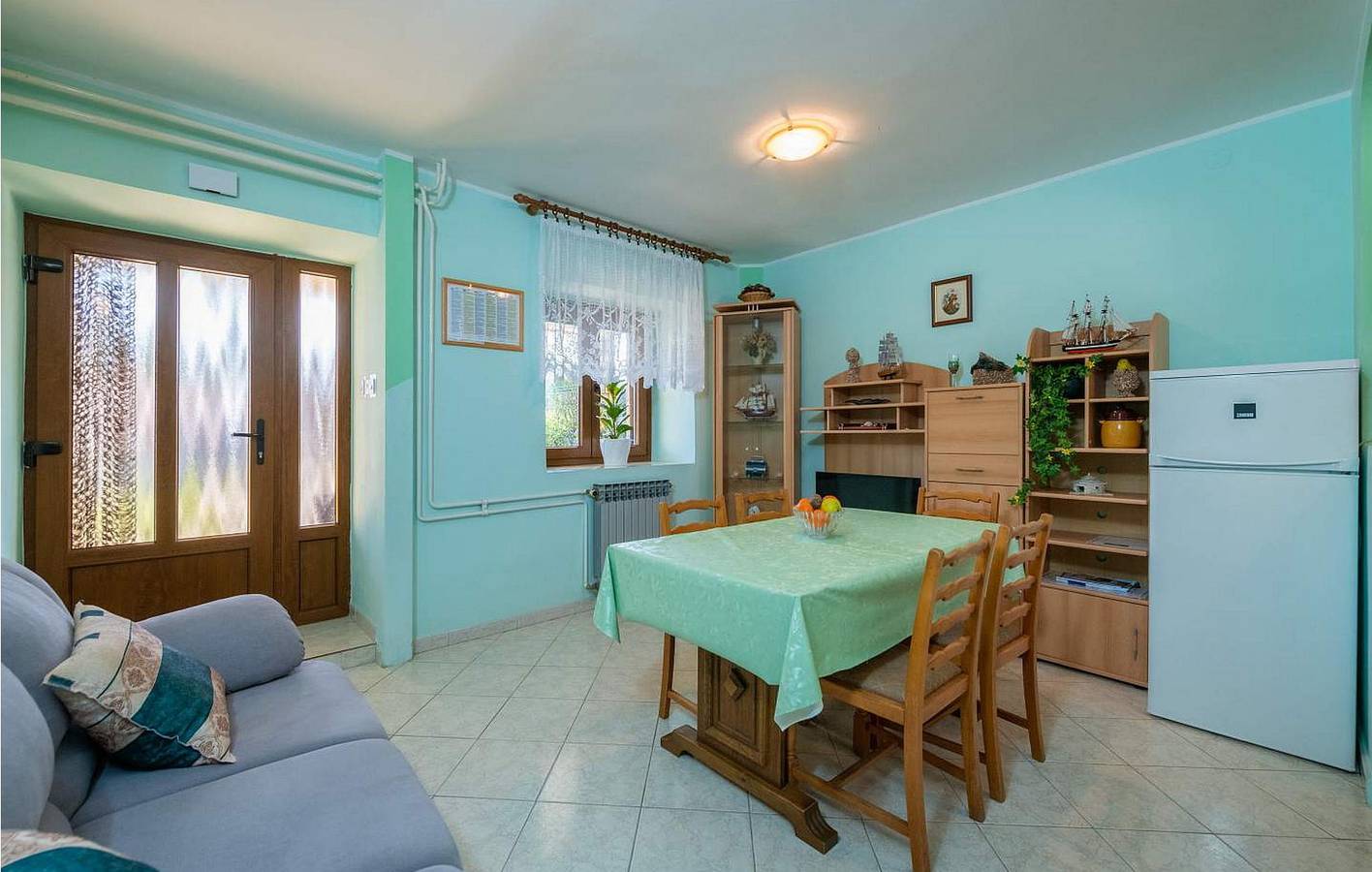 Cijeli apartman za odmor, Apartman za odmor za 5 osoba s vrt in Kaštelir-Labinci (Istra), Općina Kaštelir - Labinci