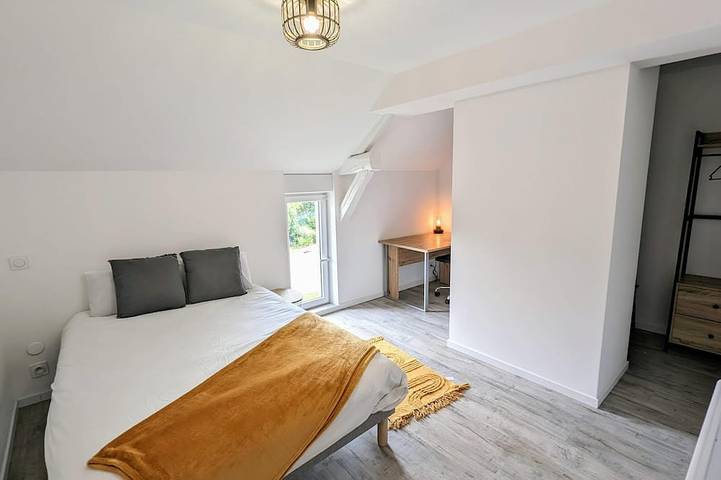 Location de vacances pour 8 personnes, avec terrasse et jardin à Mesnil-Saint-Père - 4