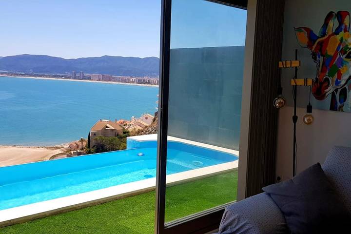 Casa para 6 personas, con terraza y piscina en Cullera