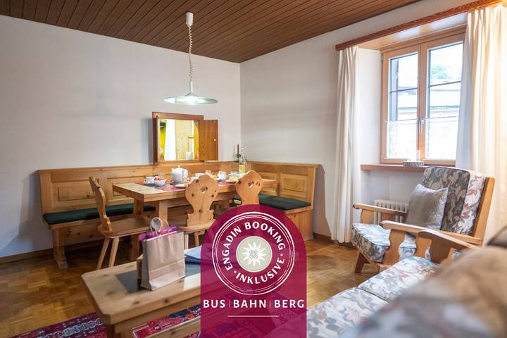 Ferienwohnung für 5 Personen, mit Balkon in Sent