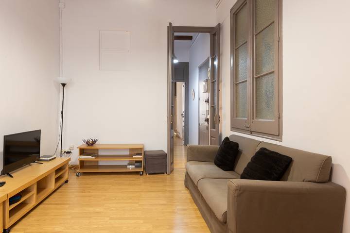 Entire apartment, Pure Gracia, 2 bedrooms, excellent location in Barcelona Centre, Barcelona