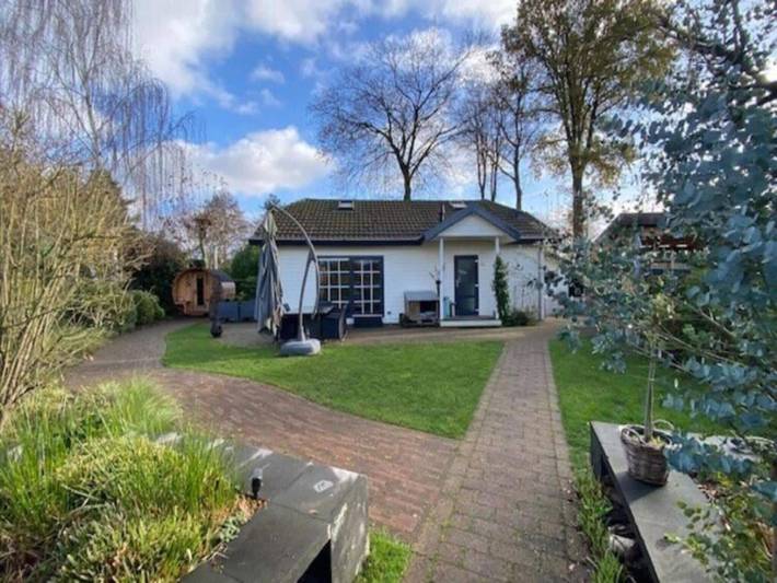 Vakantiehuis voor 6 personen, with tuin and sauna as well as zwembad op de Veluwe