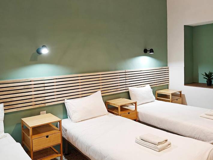 Gîte pour 3 personnes, avec Terrasse dans Attard