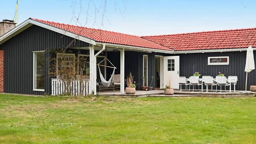 Ferienhaus für 7 Personen, mit Garten in Halmstad