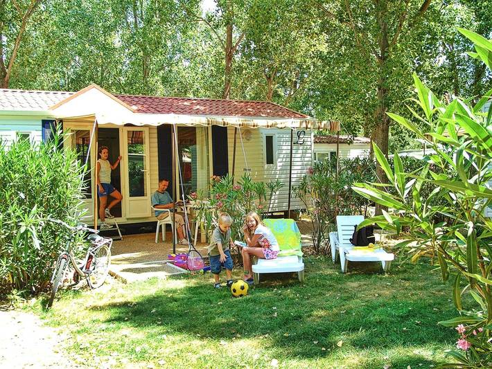 Camping für 6 Personen, mit Pool und Terrasse, mit Haustier in Languedoc-Roussillon - 2