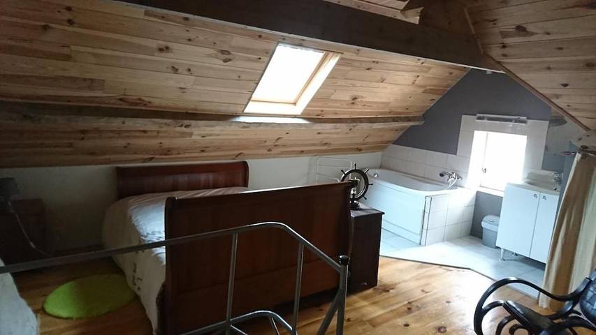 Location de vacances pour 15 personnes, avec jardin et piscine à Mont-Saint-Jean - 4