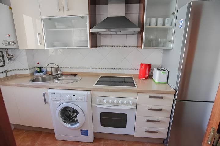 Ganze Wohnung, Apartment '2 Minuten vom Strand, El Palo' mit Wlan und Klimaanlage in Playa del Palo, Malaga