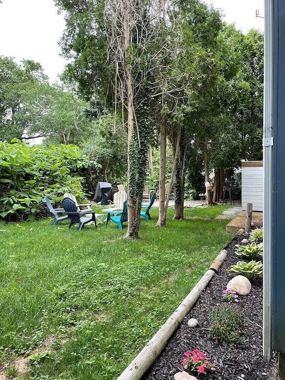 Simple and clean living by the beach! in Narragansett Pier, Narragansett