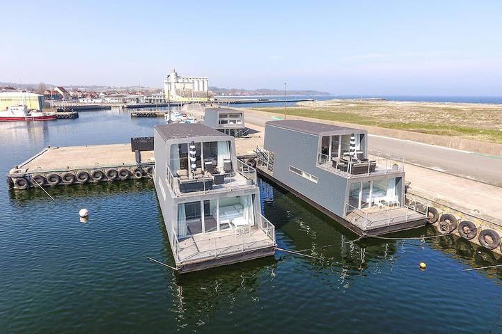 Casa flotante para 6 personas, con terraza - 1