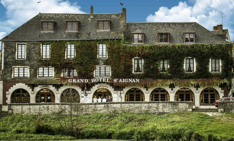 Hôtel pour 4 personnes, avec terrasse et vue