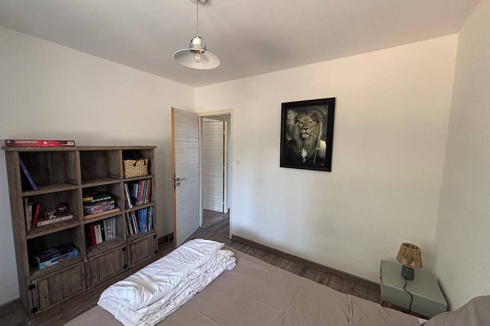 Buccolic villa with swimming pool in a quiet forest setting in Teyran, Region de Montpellier
