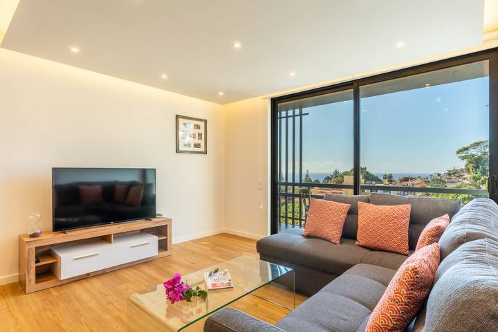 Apartamento de férias para 7 pessoas, com varanda e vista para o mar no Funchal