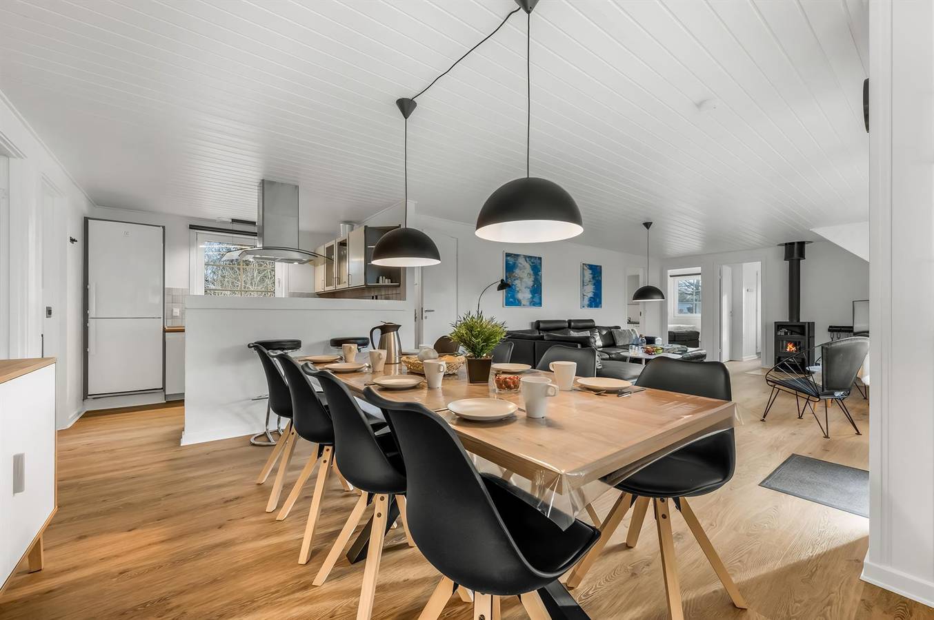 Stunning home in Oksbøl w/ 5 Bedrooms, Sauna and Indoor swimming pool in Jegum, Jegum Ferieland