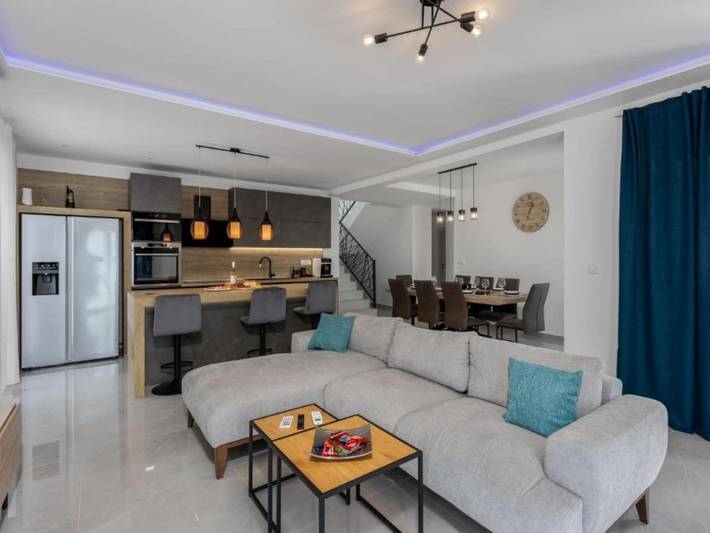 Ferienhaus für 8 Personen, mit Balkon und Pool, kinderfreundlich in Crikvenica - 4