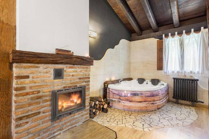 Casa rural para 2 personas, con Terraza y Jacuzzi además de Jardín y Vistas en La Rioja
