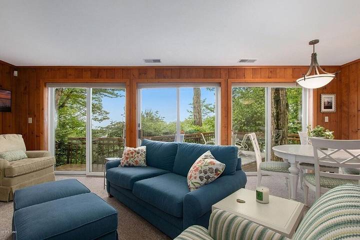 Vacation house for 8 people, with balcony in Michigan