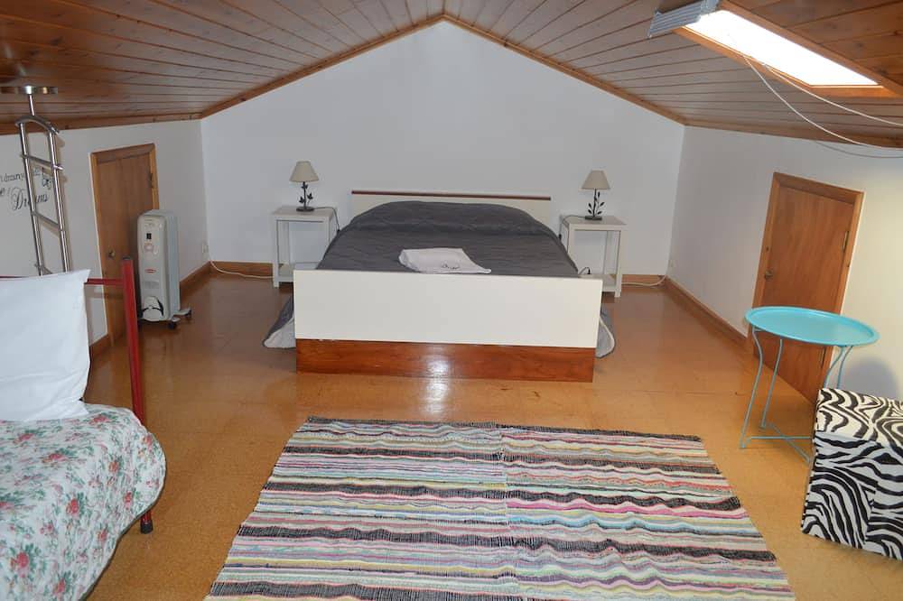 Entire apartment, Sweet Home T1 Ponta Delgada in São Miguel Island, Ponta Delgada