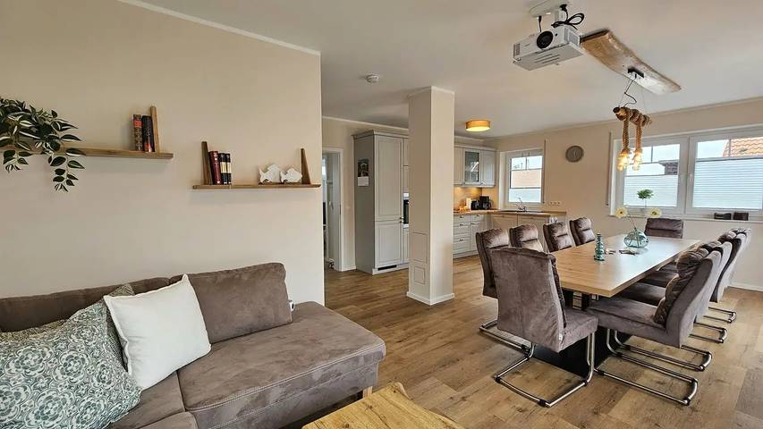 Ferienhaus für 12 Personen, mit Garten und Terrasse
