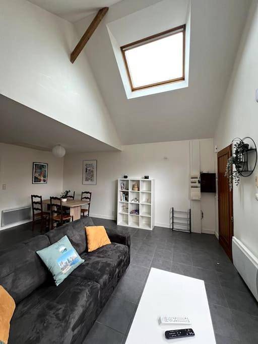 Gîte pour 4 personnes, avec terrasse à La Chapelle-des-Fougeretz - 4